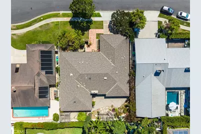 2012 Nautilus Lane, Newport Beach, CA 92660 - Photo 13