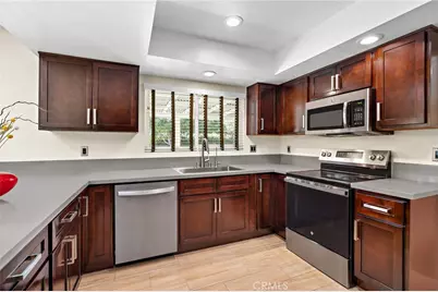 916 E Jonquil, Santa Ana, CA 92705 - Photo 9