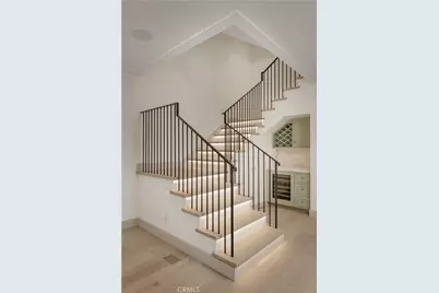 225 Diamond, Newport Beach, CA 92662 - Photo 33
