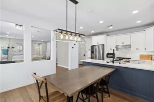 2534 Cornerstone Ln, Costa Mesa, CA 92626 - Photo 3