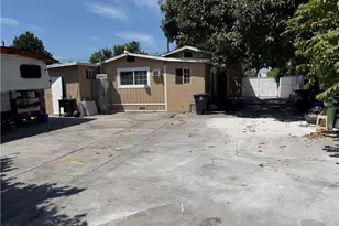 6208 Holmes, Los Angeles, CA 90001 - Photo 19