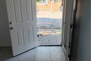 6208 Holmes, Los Angeles, CA 90001 - Photo 25