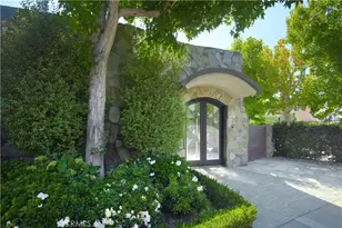 2027 Bayside Dr, Corona del Mar, CA 92625 - Photo 3