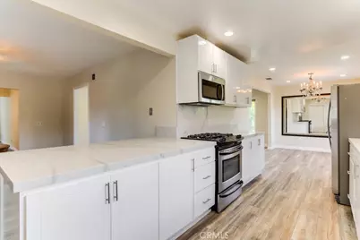 348 22nd Street, Costa Mesa, CA 92627 - Photo 17