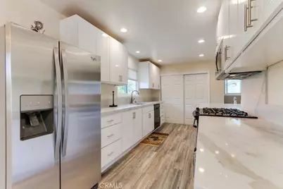 348 22nd Street, Costa Mesa, CA 92627 - Photo 13