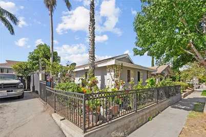741 W 18th, Costa Mesa, CA 92627 - Photo 25