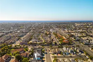 512 Oceanhill, Huntington Beach, CA 92648 - Photo 23