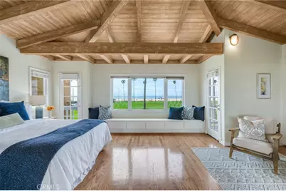 920 E Oceanfront, Newport Beach, CA 92661 - Photo 15