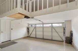 920 E Oceanfront, Newport Beach, CA 92661 - Photo 29