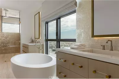 1700 E Oceanfront, Newport Beach, CA 92661 - Photo 15