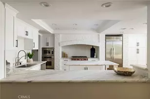 2572 Bayshore Dr, Newport Beach, CA 92663 - Photo 15