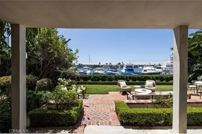 2572 Bayshore Drive, Newport Beach, CA 92663 - Photo 13