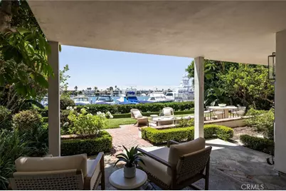 2572 Bayshore Drive, Newport Beach, CA 92663 - Photo 11