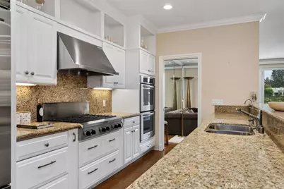 18 Rue Grand Vallee, Newport Beach, CA 92660 - Photo 5