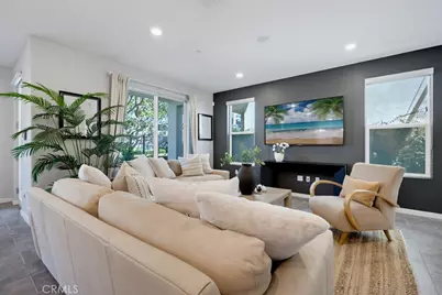 141 Tribeca, Irvine, CA 92612 - Photo 5