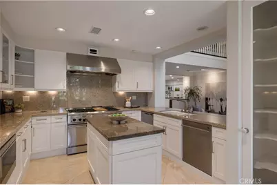 26 Belcourt, Newport Beach, CA 92660 - Photo 11