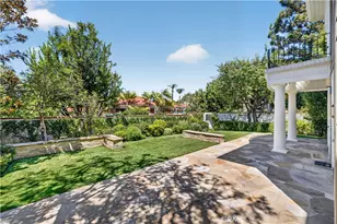 26 Belcourt, Newport Beach, CA 92660 - Photo 3