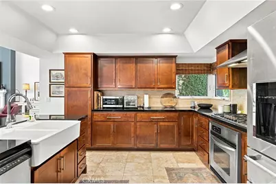 1000 Dover Drive, Newport Beach, CA 92660 - Photo 13