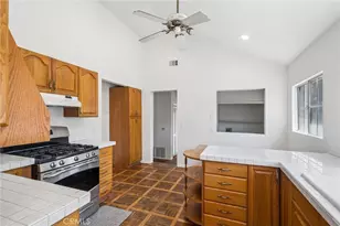 284 E 18th, Costa Mesa, CA 92627 - Photo 11