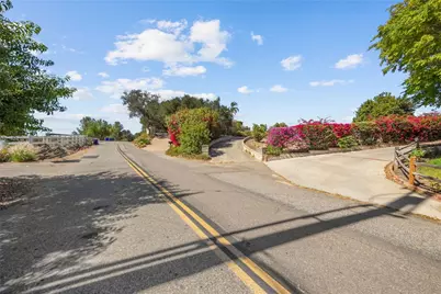1645 Santa Margarita, Fallbrook, CA 92028 - Photo 15