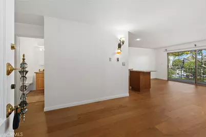 200 McNeil #215, Newport Beach, CA 92663 - Photo 5