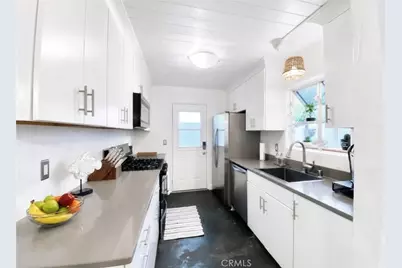 332 Lugonia Street, Newport Beach, CA 92663 - Photo 5