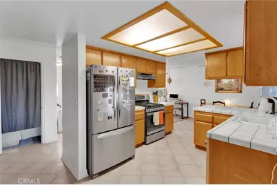 12745 Yellowstone, Victorville, CA 92395 - Photo 17