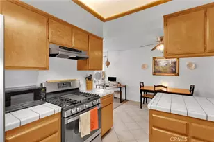 12745 Yellowstone, Victorville, CA 92395 - Photo 19