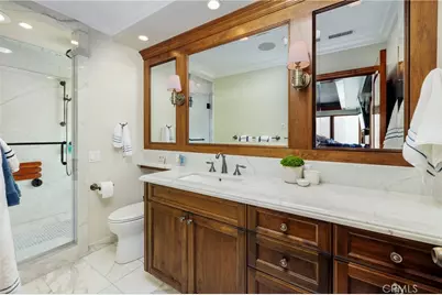 1114 E Balboa Boulevard, Newport Beach, CA 92661 - Photo 23