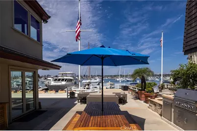 1114 E Balboa Boulevard, Newport Beach, CA 92661 - Photo 15