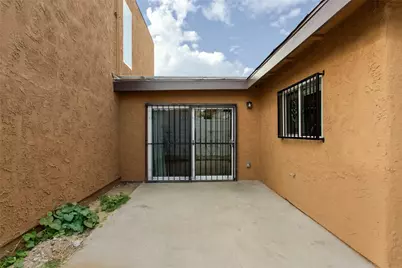 9201 Wakefield Ave #1, Panorama City, CA 91402 - Photo 15