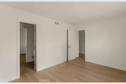 9201 Wakefield Ave #1, Panorama City, CA 91402 - Photo 11