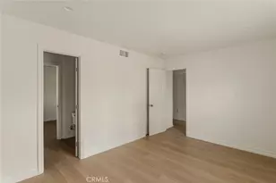 9201 Wakefield Ave, Panorama City, CA 91402 - Photo 11