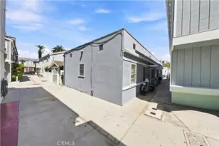 203 6th St, Newport Beach, CA 92661 - Photo 15