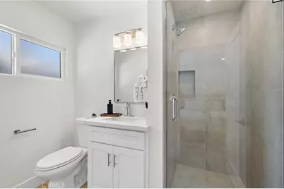 674 Senate Street, Costa Mesa, CA 92627 - Photo 19