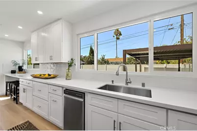 674 Senate Street, Costa Mesa, CA 92627 - Photo 15