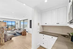 1021 Kings Rd, Newport Beach, CA 92663 - Photo 27