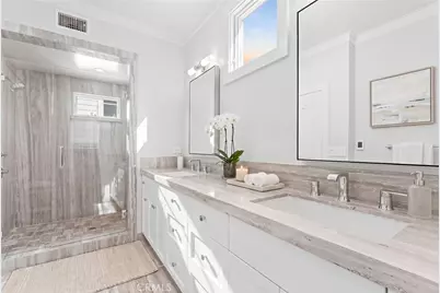 118 Sapphire, Newport Beach, CA 92662 - Photo 21