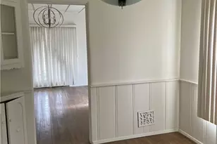 423 S Palm Dr, Beverly Hills, CA 90212 - Photo 11