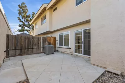 8 Silverwood, Irvine, CA 92604 - Photo 19