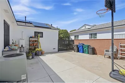 3716 Nipomo, Long Beach, CA 90808 - Photo 47