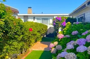 10 Saratoga, Newport Beach, CA 92660 - Photo 13