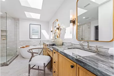 327 Amethyst, Newport Beach, CA 92662 - Photo 29