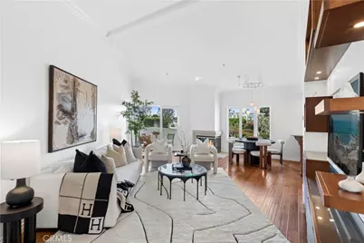 401 Seaward #6, Corona del Mar, CA 92625 - Photo 3