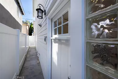 412 1/2 Dahlia Avenue, Corona del Mar, CA 92625 - Photo 3