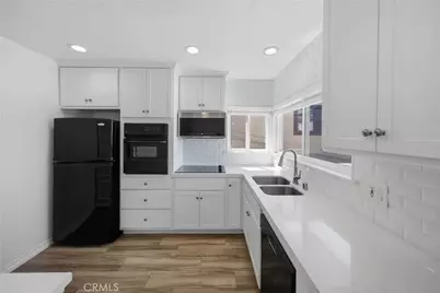 412 1/2 Dahlia Avenue, Corona del Mar, CA 92625 - Photo 11
