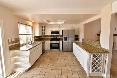 35 Lindberg, Irvine, CA 92620 - Photo 17