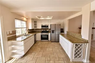 35 Lindberg, Irvine, CA 92620 - Photo 17