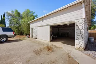 42127 Whittier Ave, Hemet, CA 92544 - Photo 33