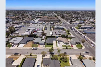 2135 Parsons Street, Costa Mesa, CA 92627 - Photo 15